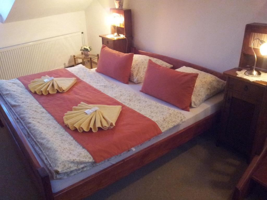 Hotel Excellent Kromeriz Phòng bức ảnh