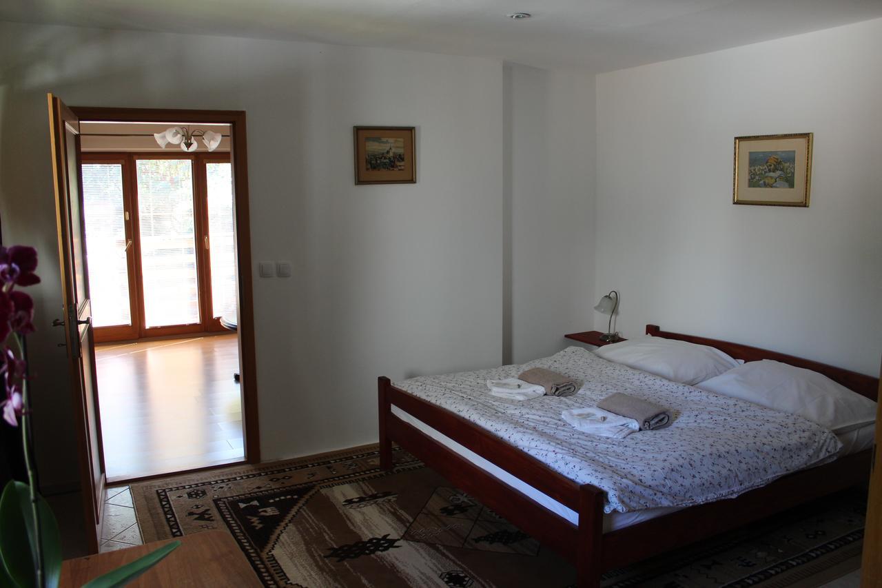 Hotel Excellent Kromeriz Ngoại thất bức ảnh