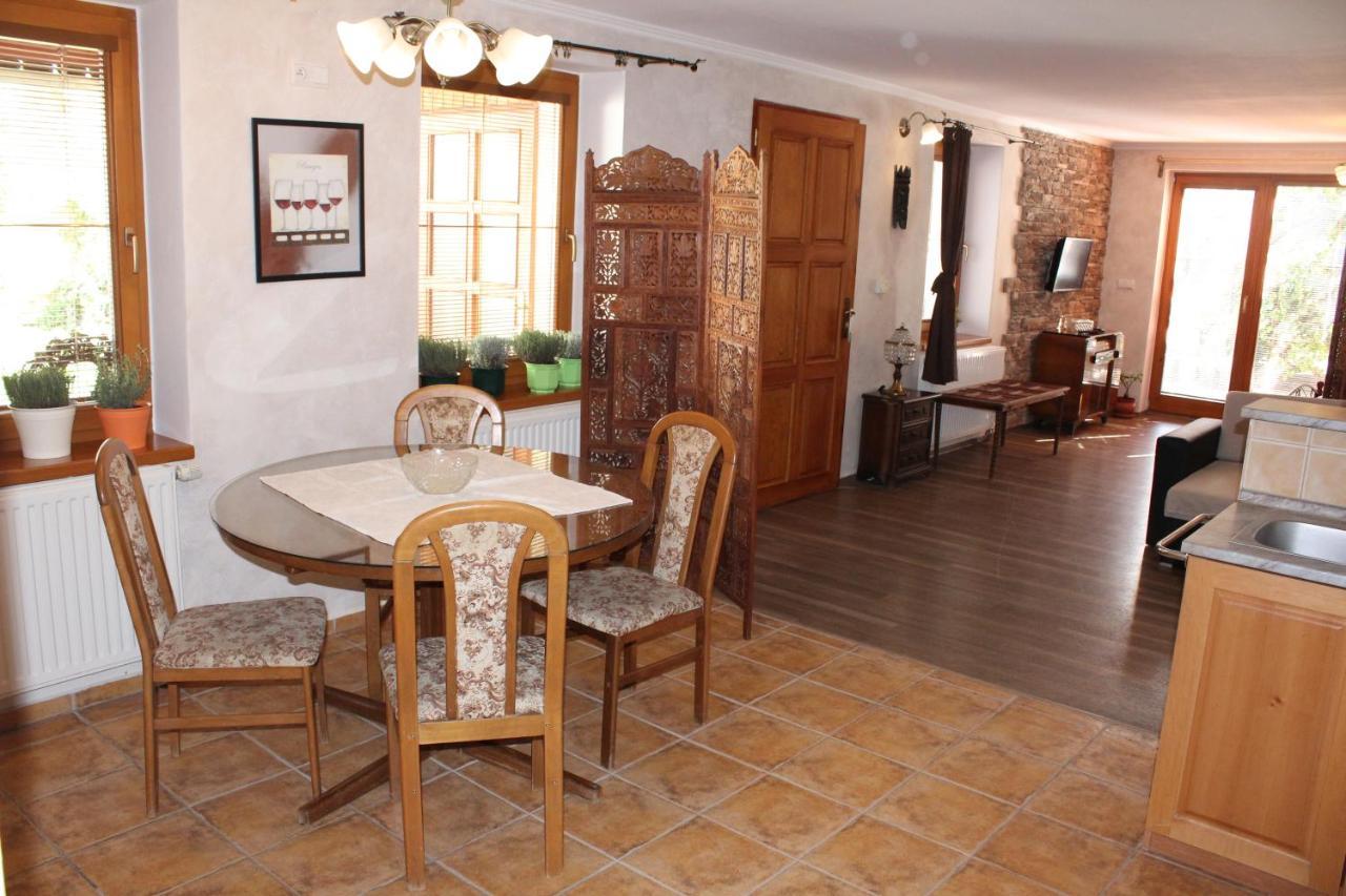 Hotel Excellent Kromeriz Ngoại thất bức ảnh